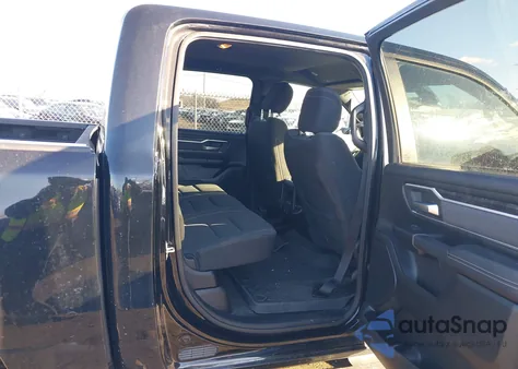 2022 Ram 1500 Big Horn 4X4 5'7 Box z USA, uszkodzony, nr VIN 1C6SRFFT1NN477590